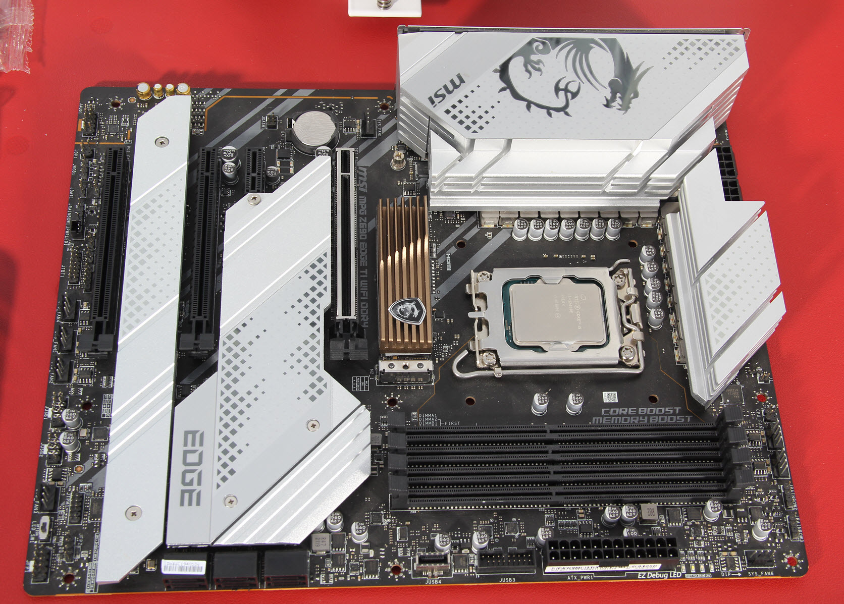 全风扇装机爱不爱？细数新机箱里的八把风扇