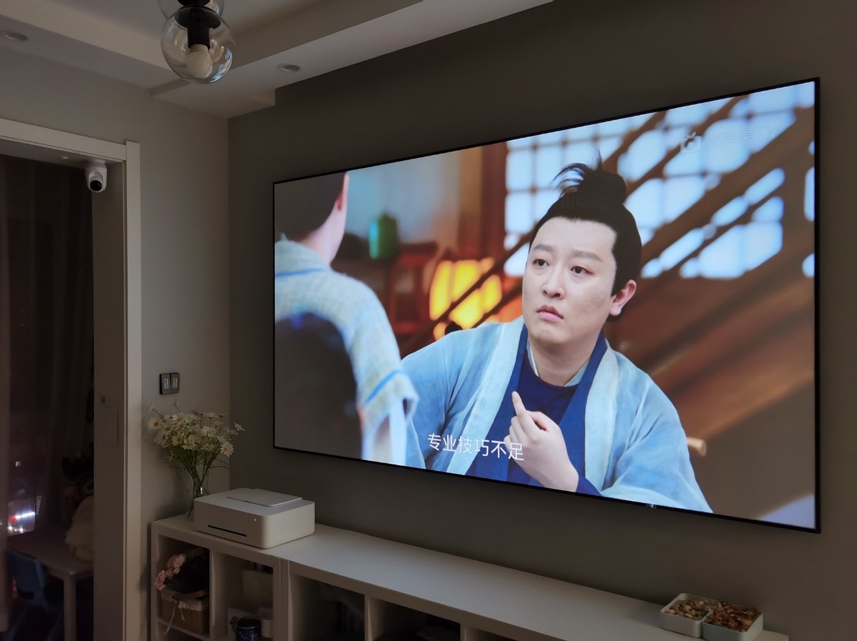 刻刻投影仪2022款d5,年轻人的第一台投影