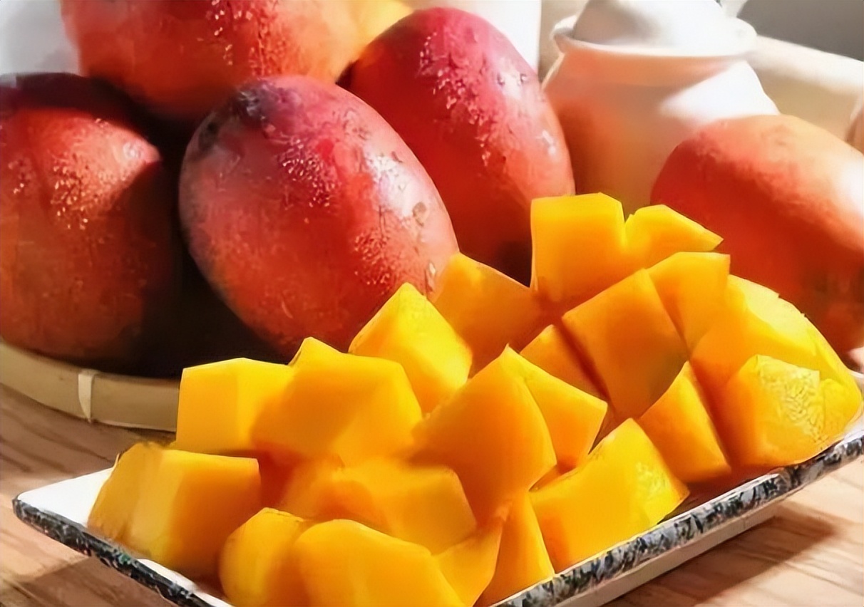 这6种水果女人要少吃,女性不想成黄脸婆常吃3种蔬菜