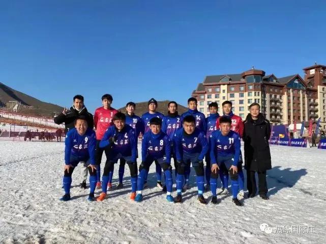 获奖荣誉奖牌,足球冠军领奖碎步庆祝