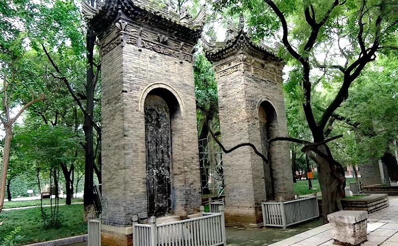 去西安旅游十大必去景点是哪些,去西安旅游必去的十大景点