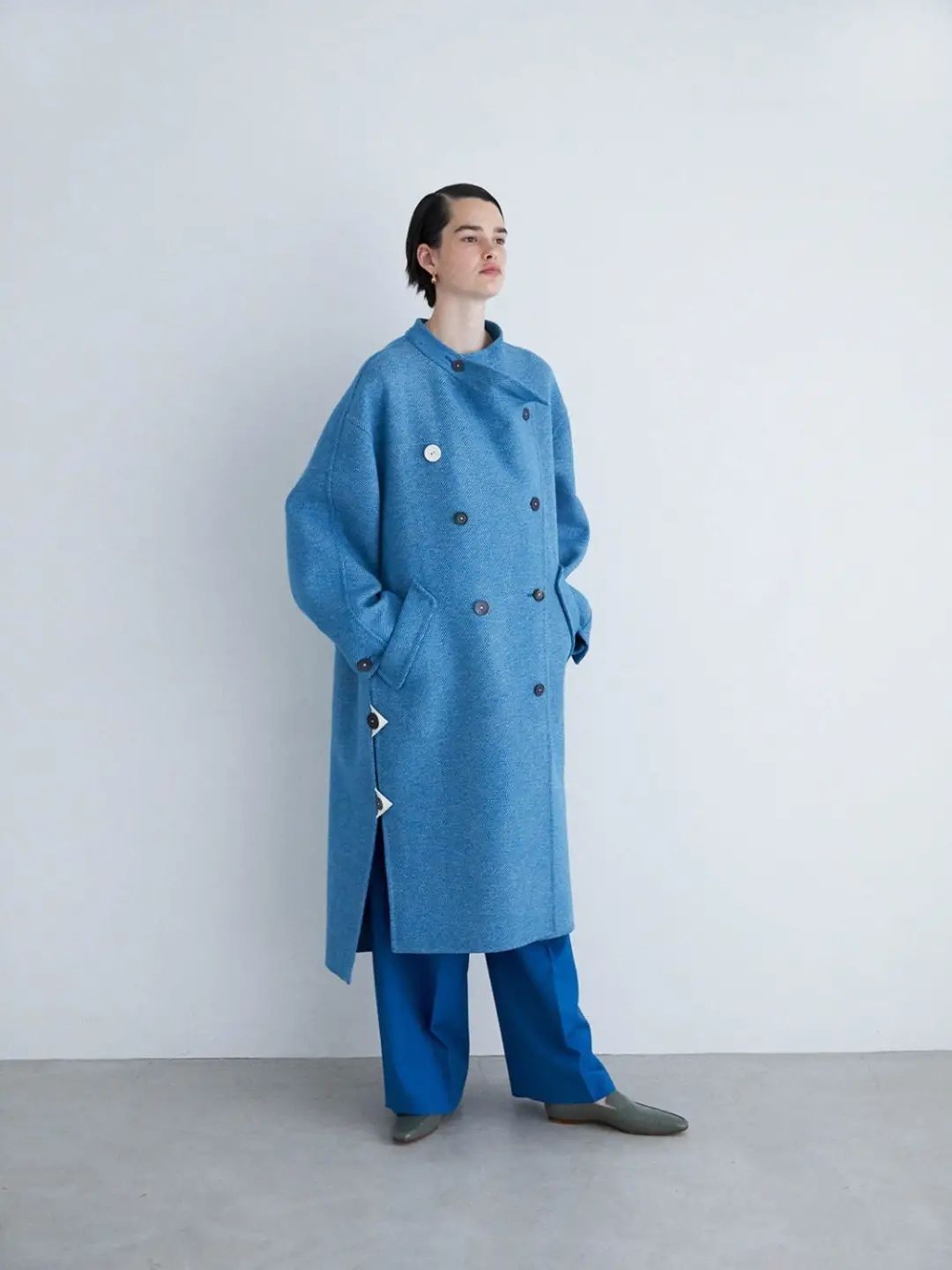 蓝色穿出秋冬高级感,蓝色穿出春天的高级感