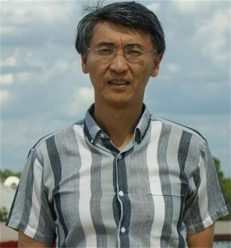 杨振宁82岁娶28岁娇妻现状,杨振宁82岁娶28岁娇妻模样