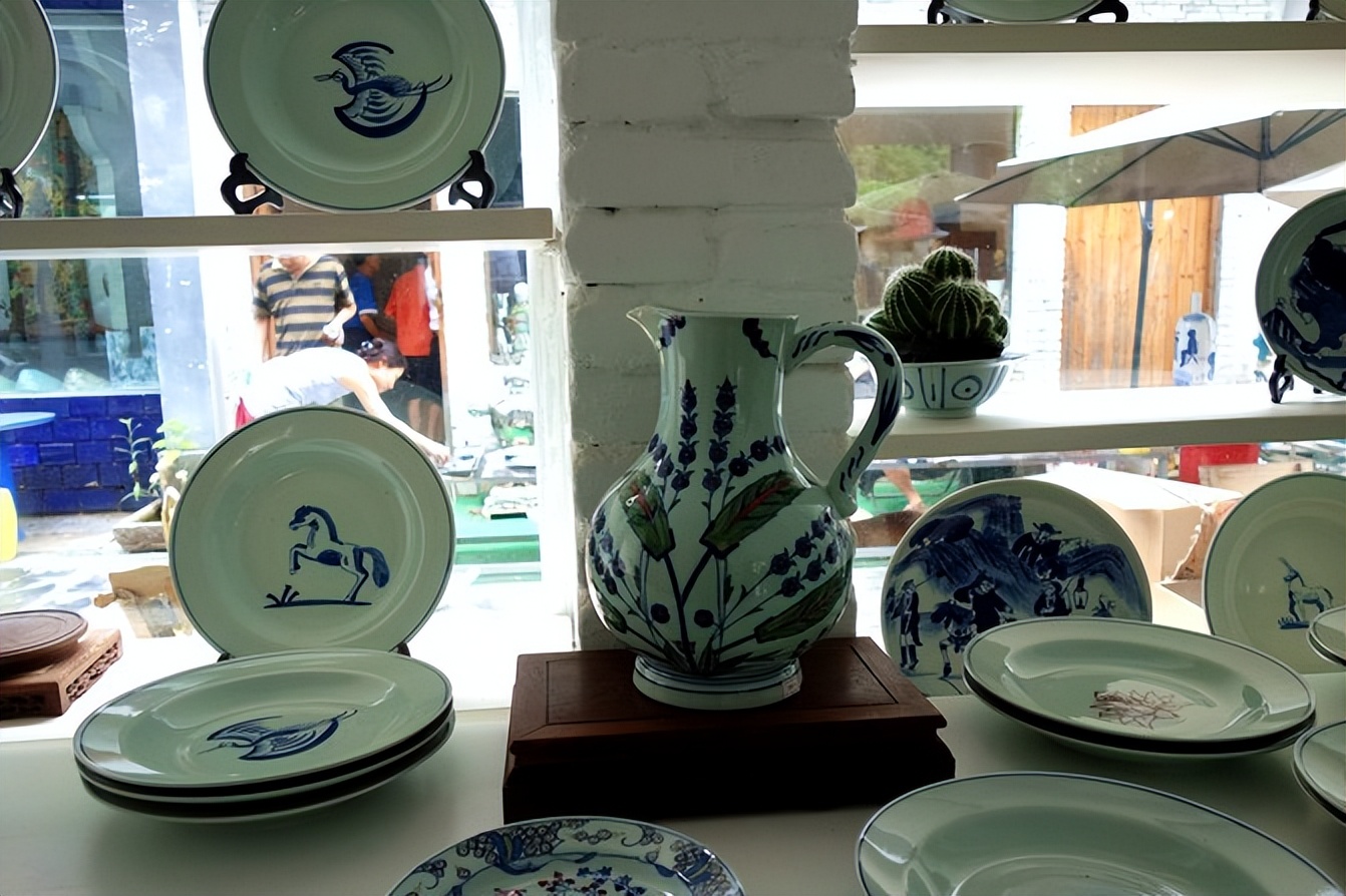 景德镇陶瓷之都在哪里,逛景德镇陶瓷城