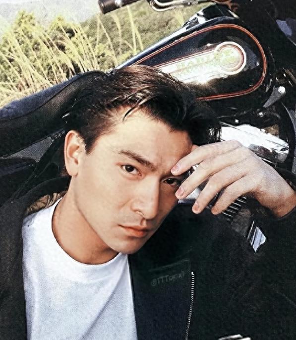 基因的黑暗面：这些明星兄弟姐妹根本不像同一个妈生的！