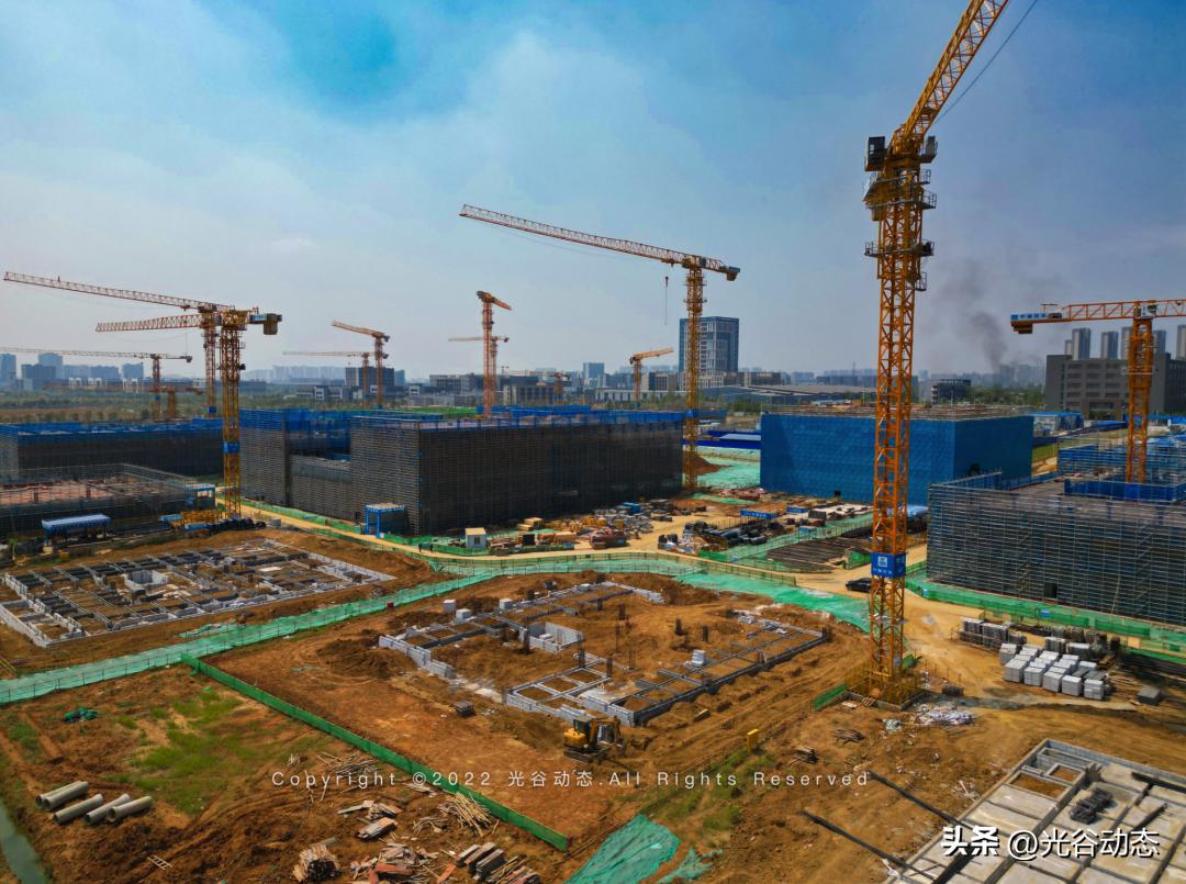 3个月不见,小米武汉科技园一期全面封顶