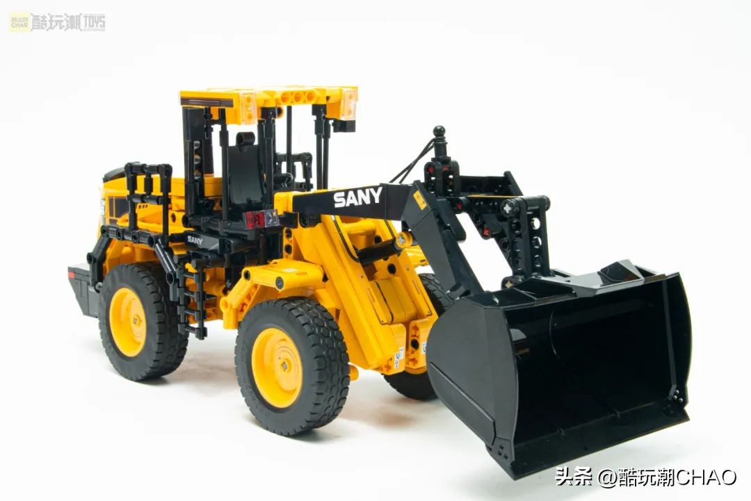 森宝积木三一重工系列拼搭视频,森宝积木三一重工吊车拼装视频