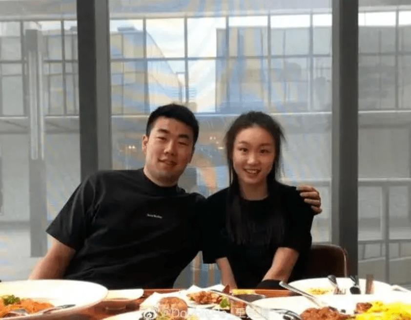 中国女篮王思雨照片好看一点的,徐杰和张茹王思雨身高啥关系