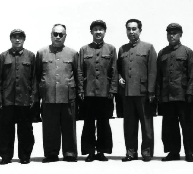 印象中的五位在空军工作过的前辈