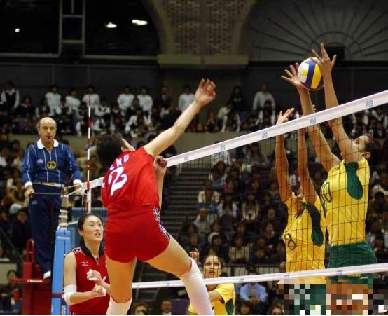 冯坤嫁给泰国女排教练,女排队长冯坤结婚了吗