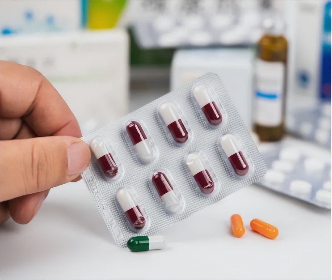 女子体内存在男女器官10年不敢回家，哪些原因导致？能治愈吗？