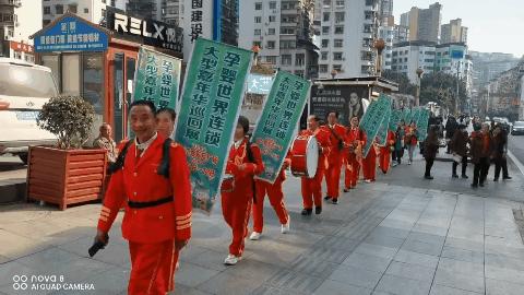 一年半开了70多家店,一年开12家店