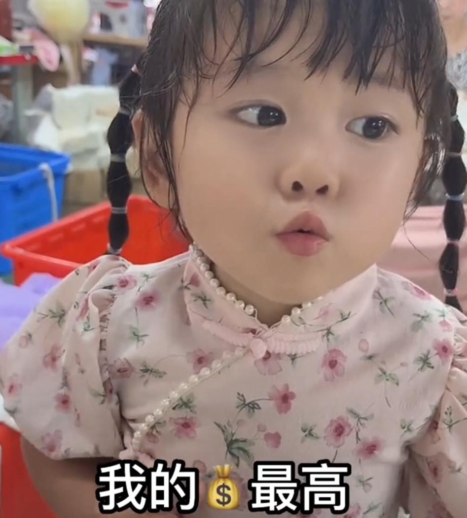 妮妮工厂小员工,妮妮的真实妈妈