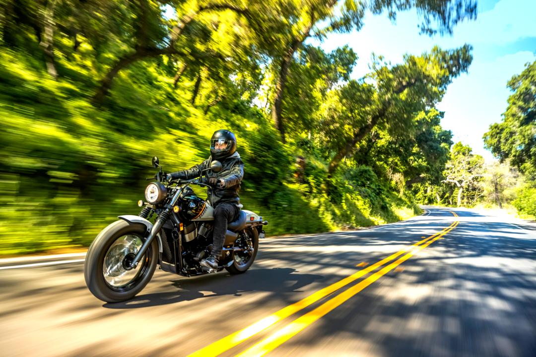 记忆中的经典太子，本田“沙都750”更新2024款，复古/运动双风格