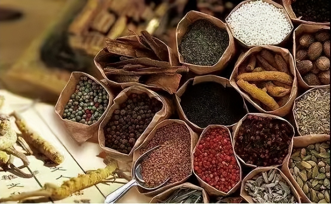 牛皮癣起红斑凸起是不是很严重,身上长牛皮癣的地方发黑发紫