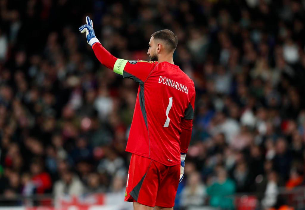 葡萄牙vs土耳其球迷冲场,决赛葡萄牙对战英格兰