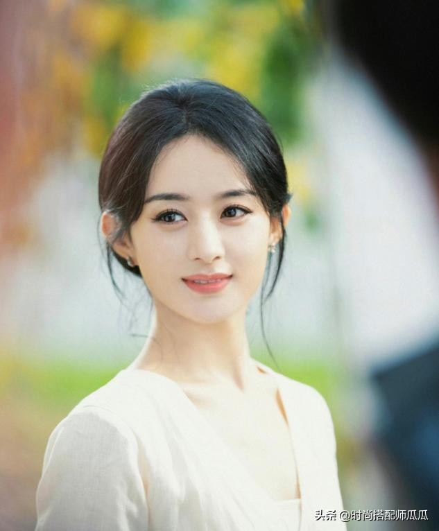 女人脸上有这二个特征的不显老,脸上有这3种特征的女人年纪越大