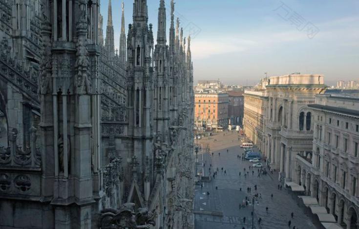 米兰大教堂塔尖的含义,米兰大教堂寓意什么