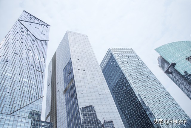 在五线城市开烧烤店一年能挣多少 (98年小伙开烧烤店3个月赚60万)