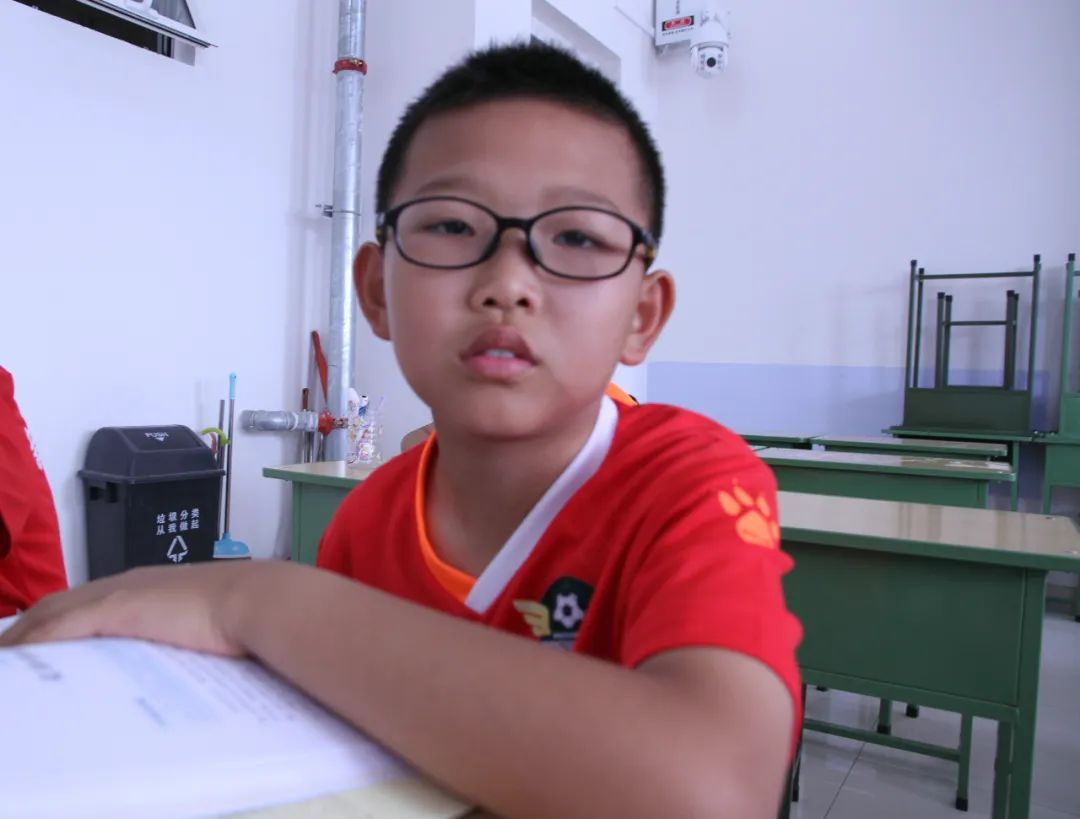 青训团不简单！练球读书要双翼