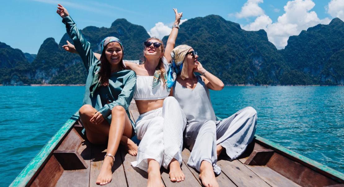 中国游客在泰国的真实情况,中国大批游客到泰国