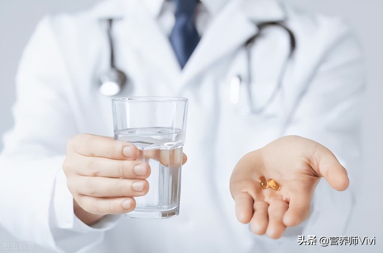 吃什么补充维生素e的作用和功效,补充维生素e是吃药还是保健品好