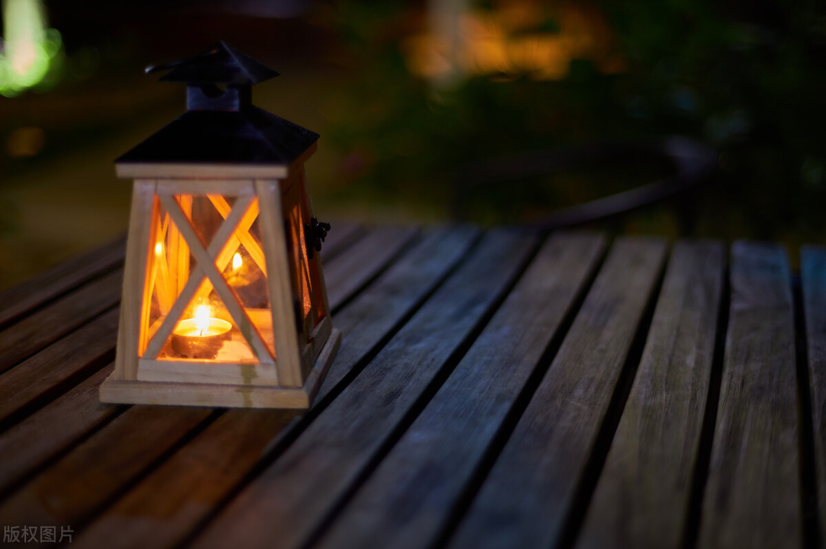 初中作文经典立意,校园类优秀初中作文加解析