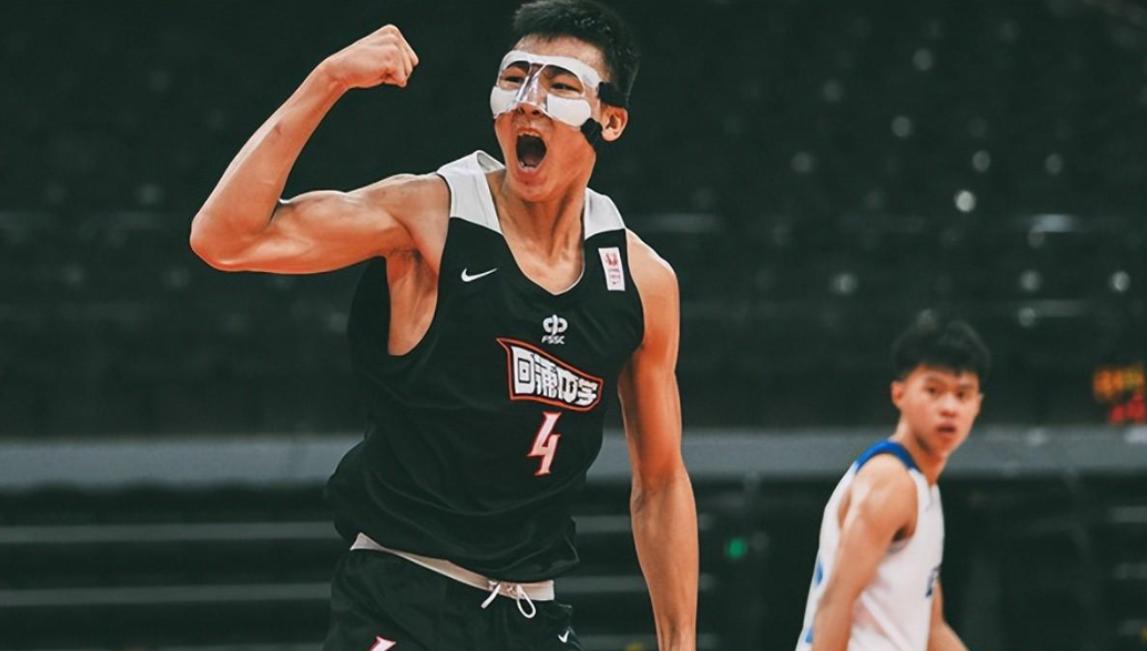 广东男篮周琦接受采访,周琦重新回新疆队最新消息