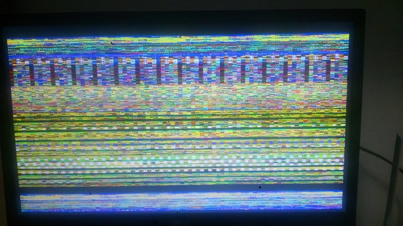 显示器屏幕坏了还有利用价值吗,计算机的显示屏坏了怎么办