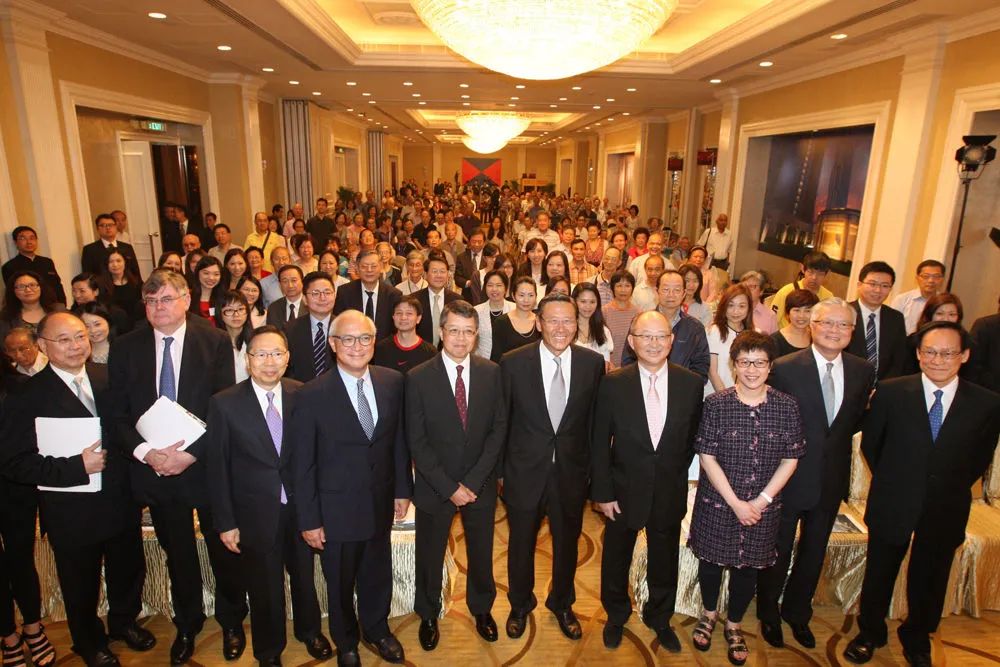 棣欐腐瀵岃豹420浜块仐浜х粰鐙瓙,棣欐腐缁ф壙鍗冧嚎瀹朵骇鐨勫瘜涓変唬