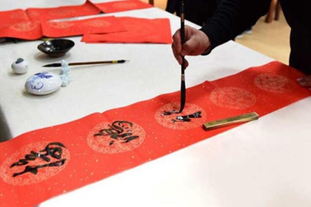 2022虎年7字曹全碑集字春联带横批,2022春联米芾集字书法七字联