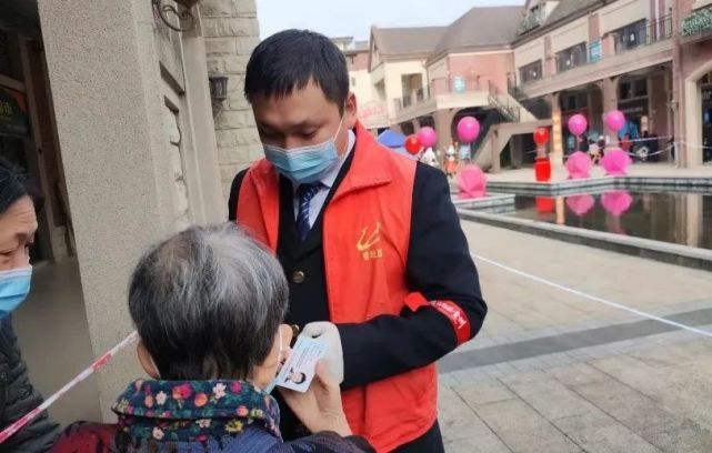 代购物资、志愿抗疫、爱心捐赠……社区防疫一线暖意满满