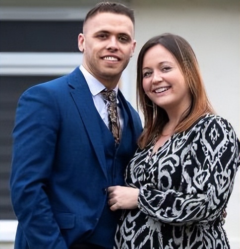 英国现在建的房子样式,英国现代农村房子