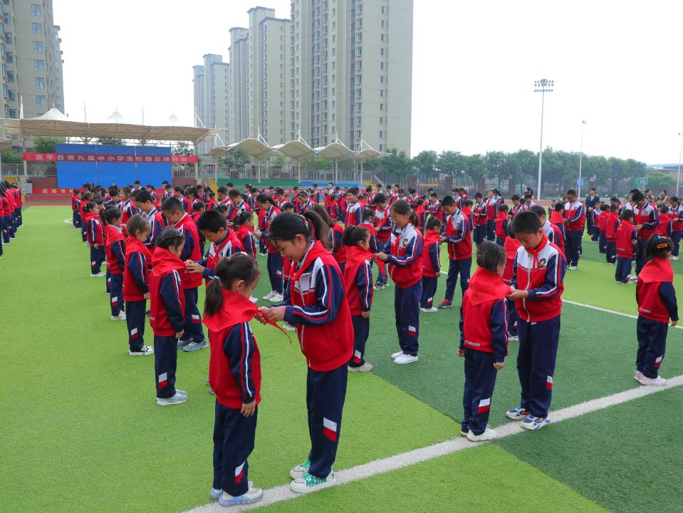 学习二十大，争做好队员|富平县各级少先队组织开展少先队员入队仪式暨庆“六一”文艺汇演主题活动
