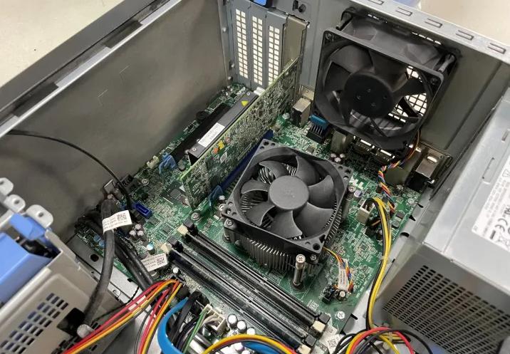 电脑深度清灰和普通清灰,用了三年的电脑清灰能提升多少