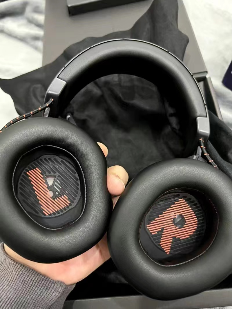 jbl游戏耳机,jbl量子风暴q50入耳式游戏耳机