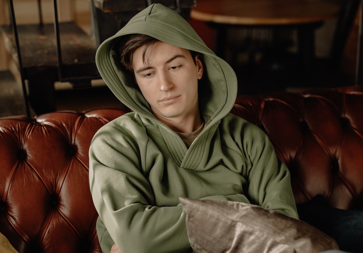 有个自私又强势的姐姐怎么办,遇到一个自私的弟弟应该怎么解决