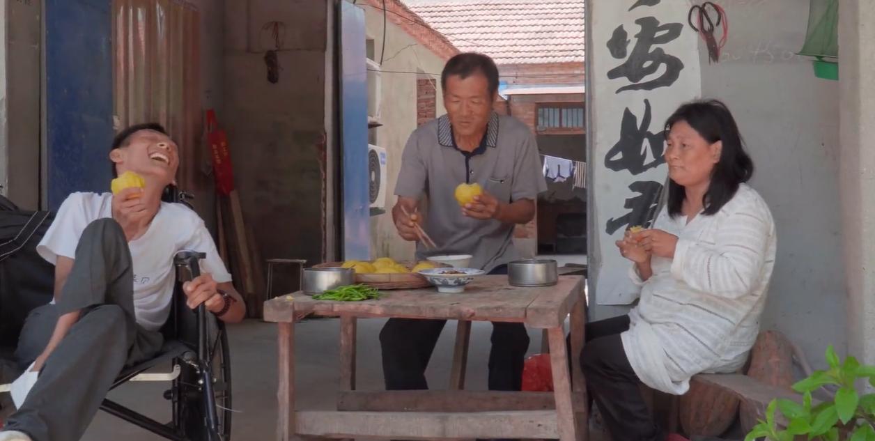 徐兵阳光家庭真实吗,徐兵的残疾