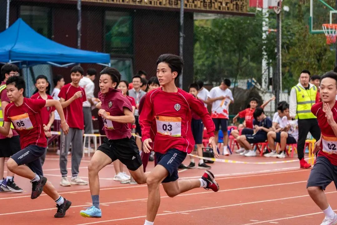 给孩子营造爱学习的氛围,融洽的师生