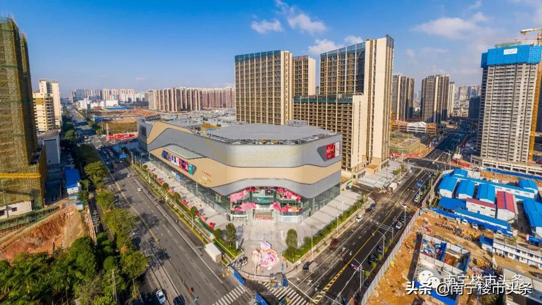 商业蓝鲸世界,南宁蓝鲸世界投资了多少亿