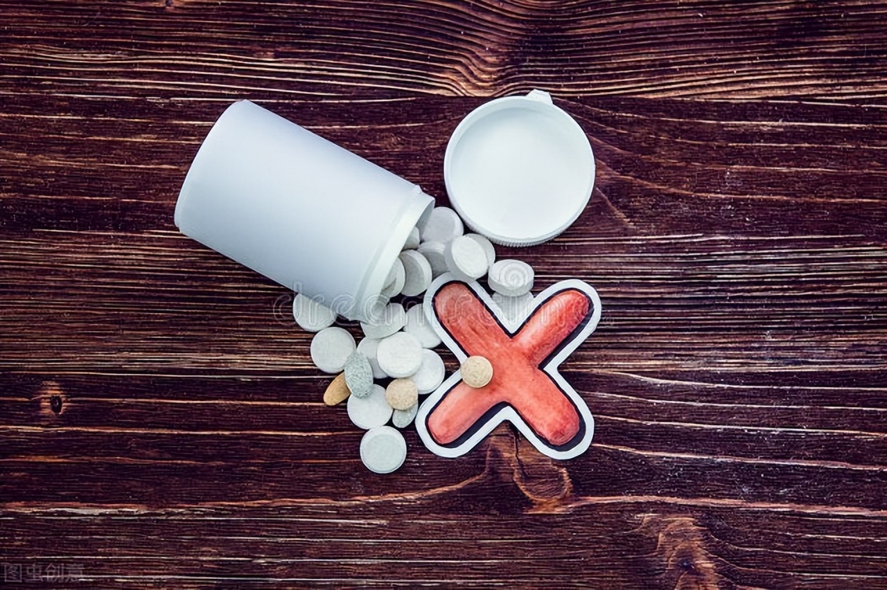 吃着抗癫痫的药为什么还会发作呢,吃着药癫痫还是犯怎么办