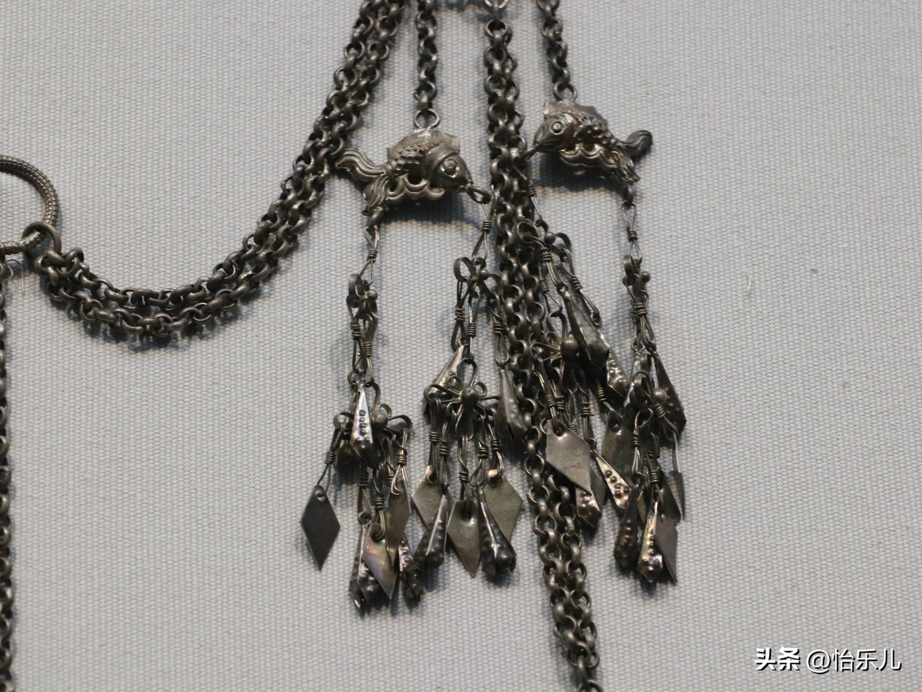 云南最著名的银饰,云南银饰元素