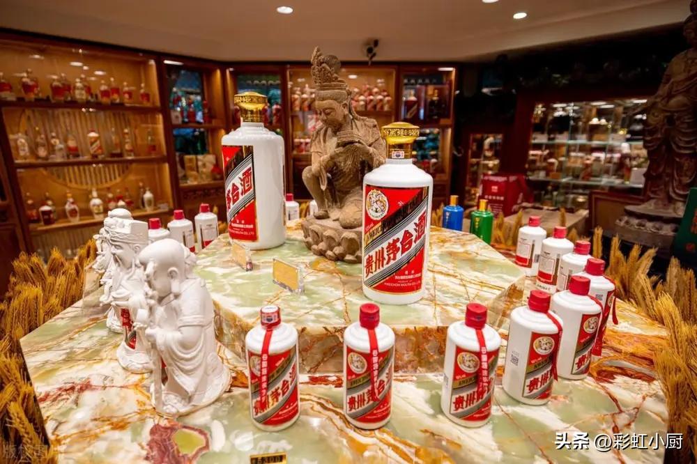 真假茅台没飘带和图鉴别方法,新手必学的茅台鉴别小技巧