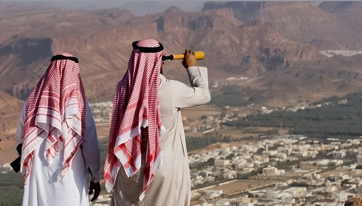 中国沙特大幅减持美债,中国连续增持美债发出黄金信号