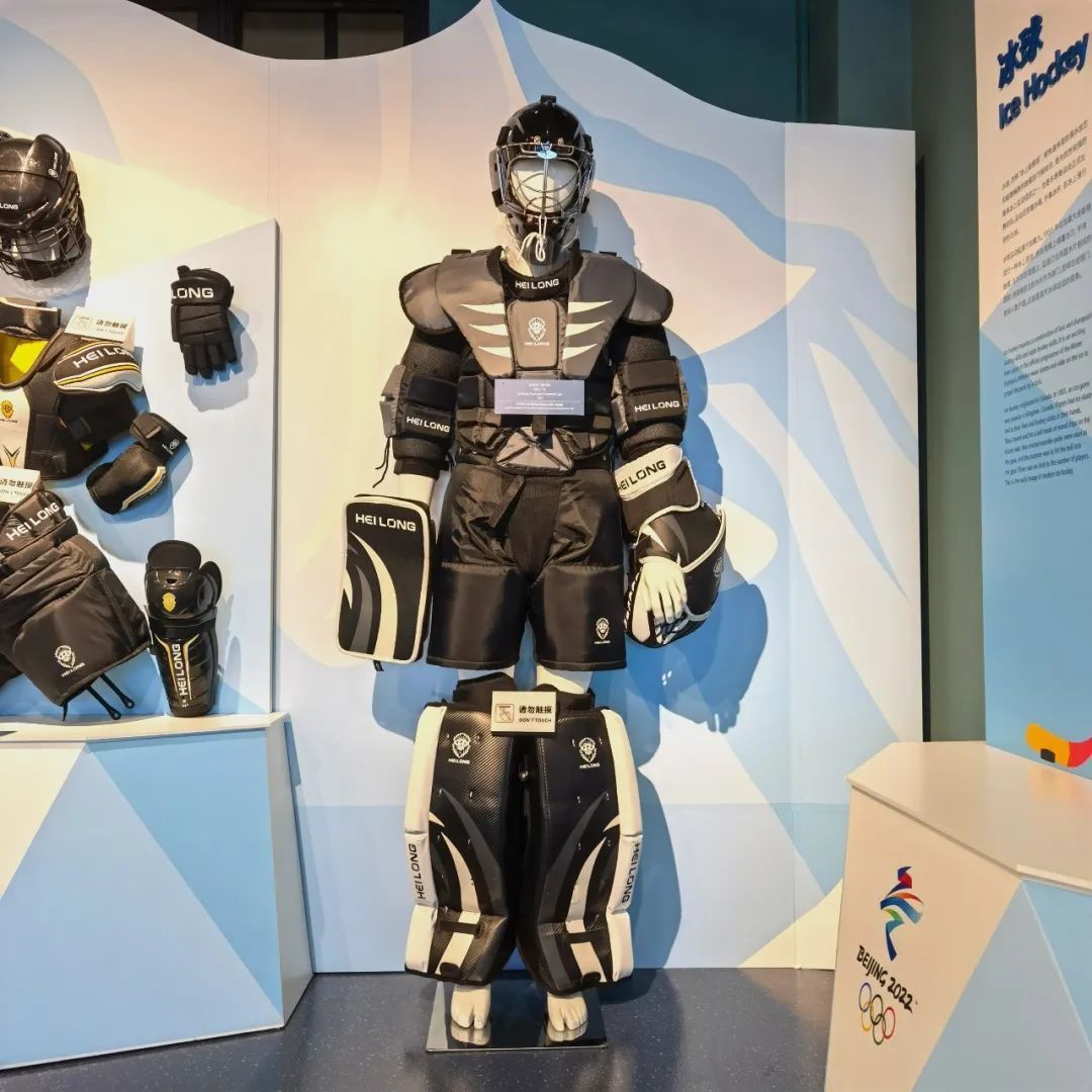 一年级小学生不听话老师关小黑屋,学校小孩不听话关小黑屋