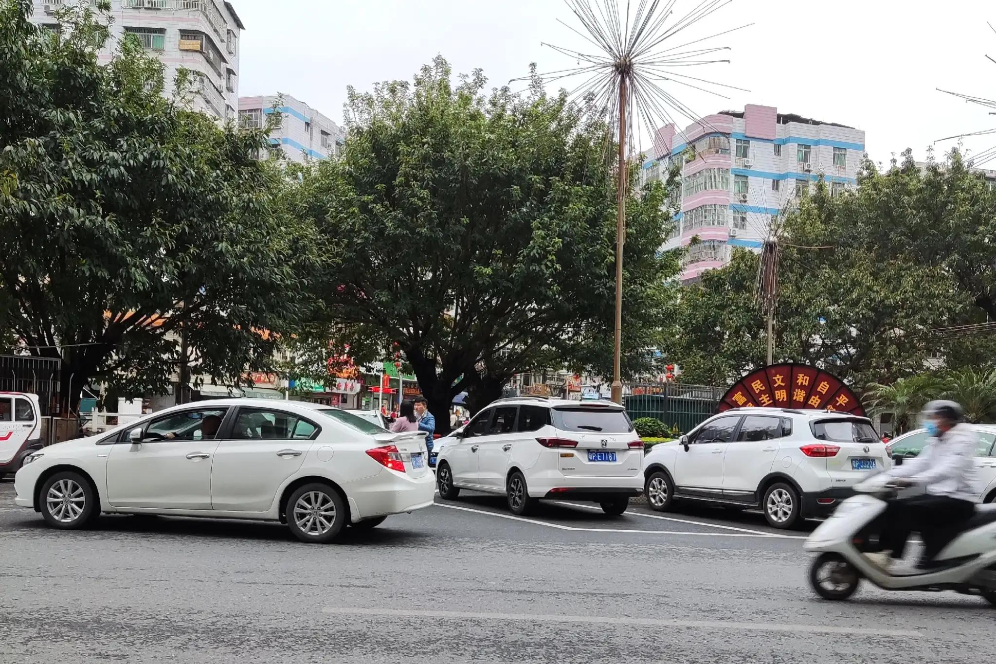 iqoo9和红米k50哪个拍照好,红米k50和k50pro哪个拍照好