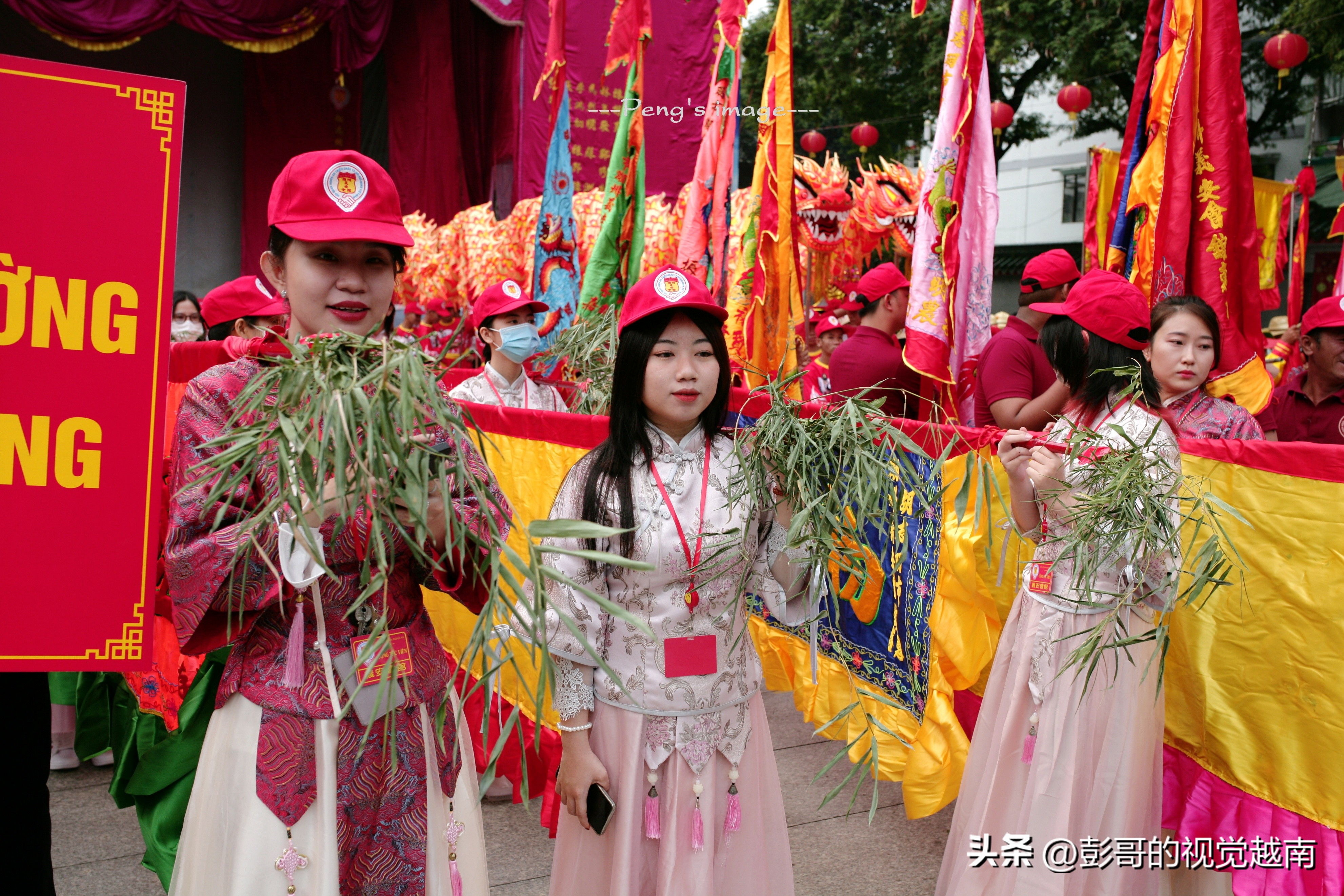 越南西貢華人的【恭請關聖帝君聖駕出遊】活動。