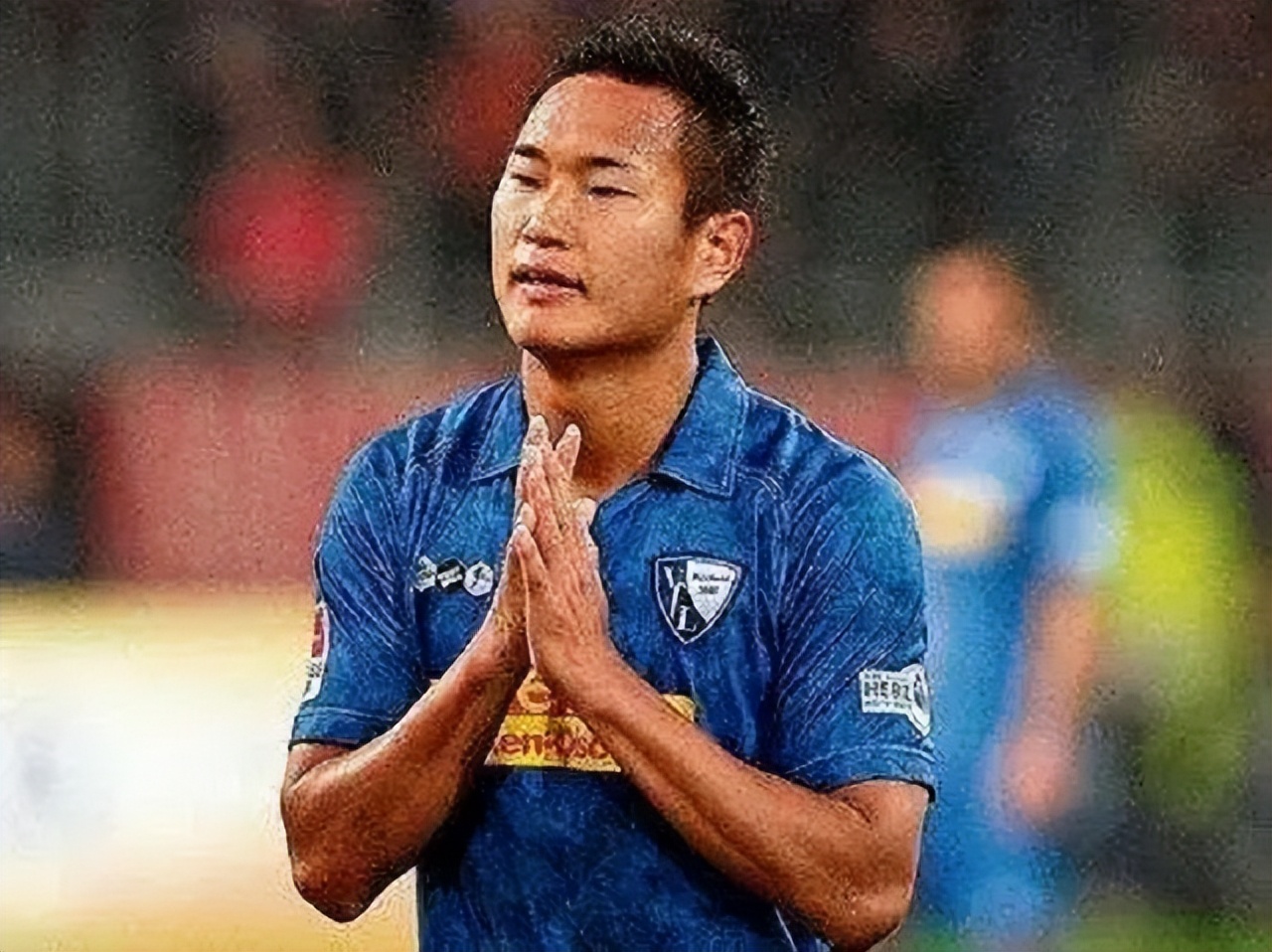 2010世界杯郑大世落泪,世界杯朝鲜队员郑大世为什么哭了