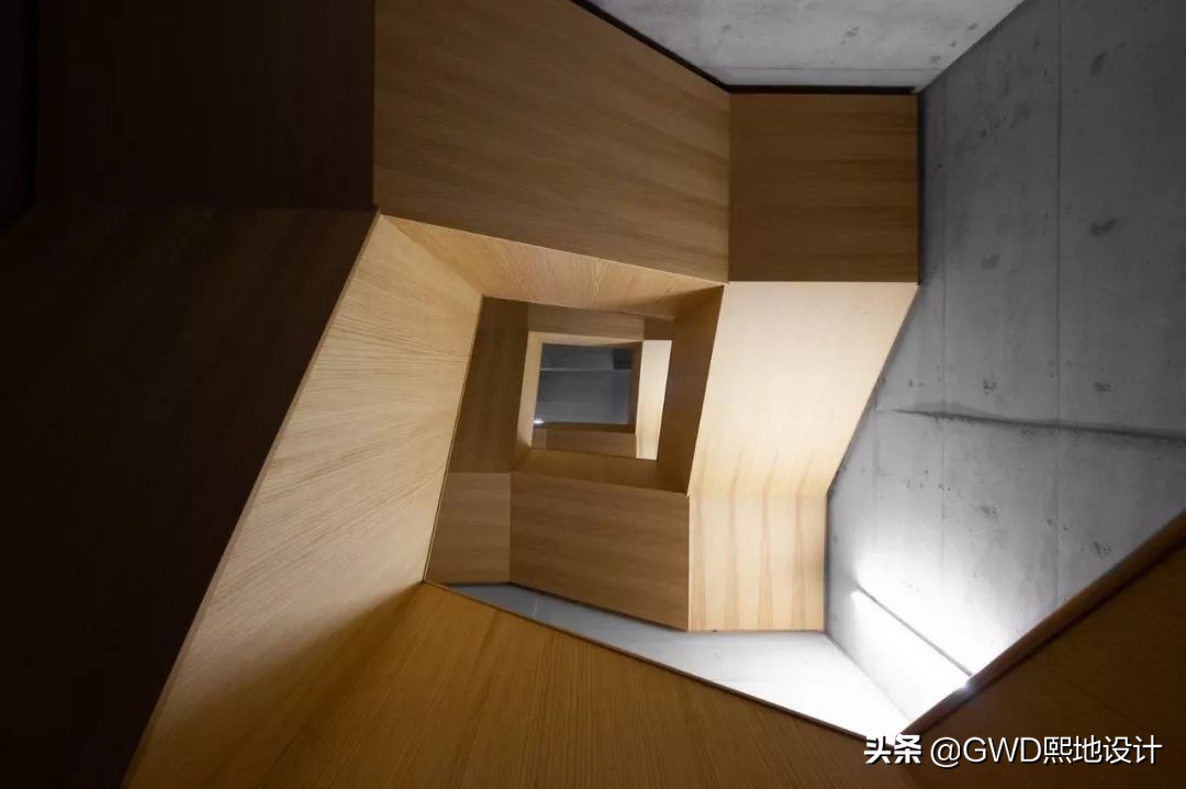 盘点那些设计错误的楼梯,关于楼梯的设计