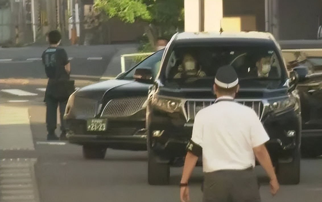 安倍遇刺事件中肯看法,安倍遇刺身亡会引发什么连锁反应